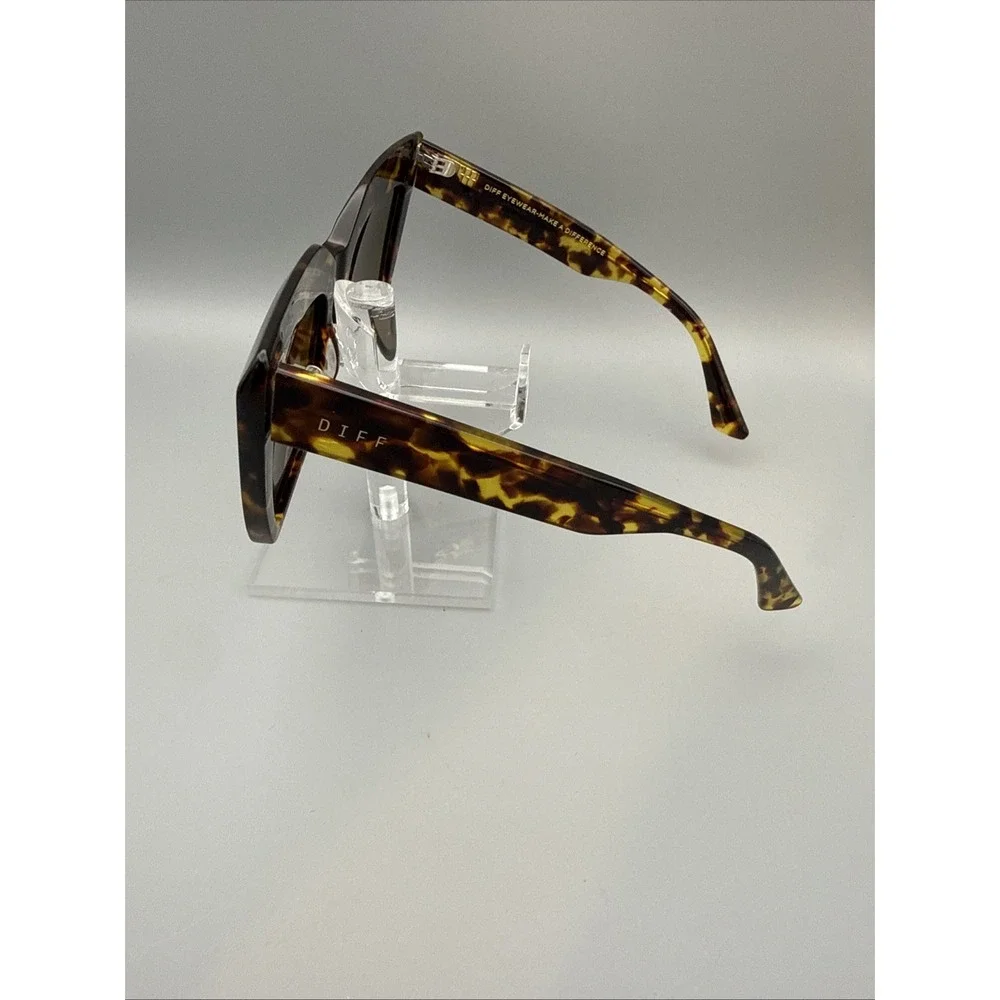 DIFF Sunglasses 
